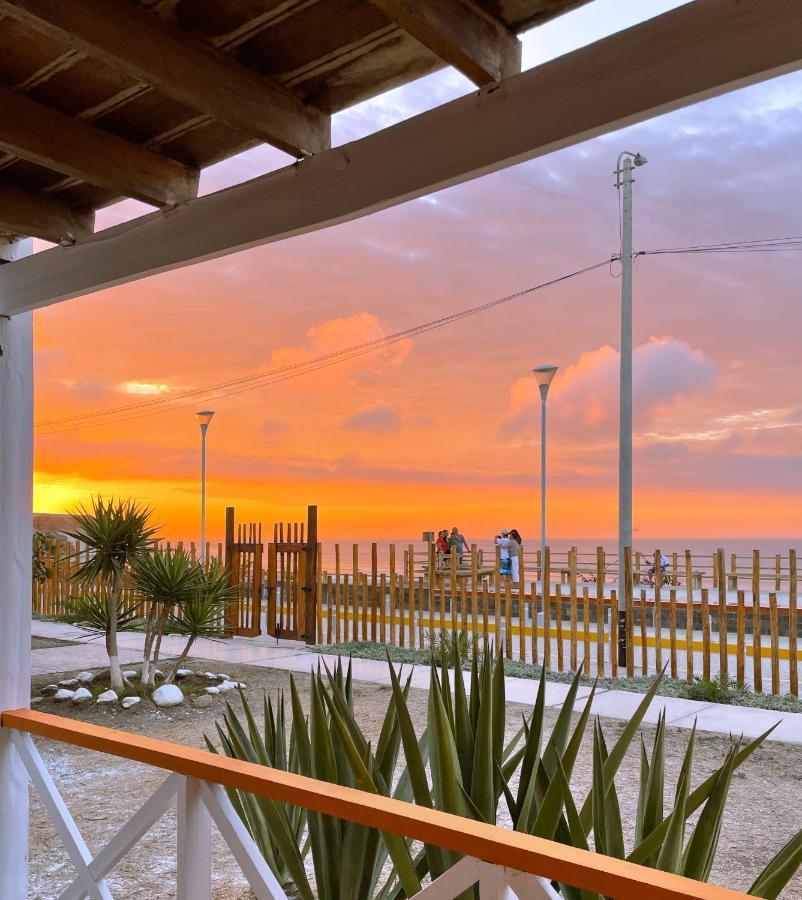 Delfines De Chicama Hotel Puerto Chicama Exterior photo