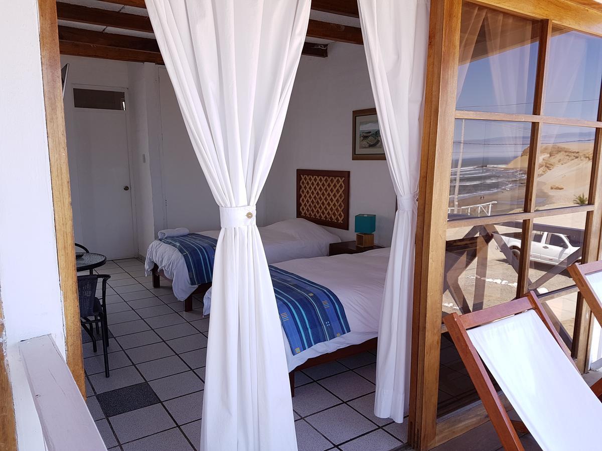Delfines De Chicama Hotel Puerto Chicama Exterior photo